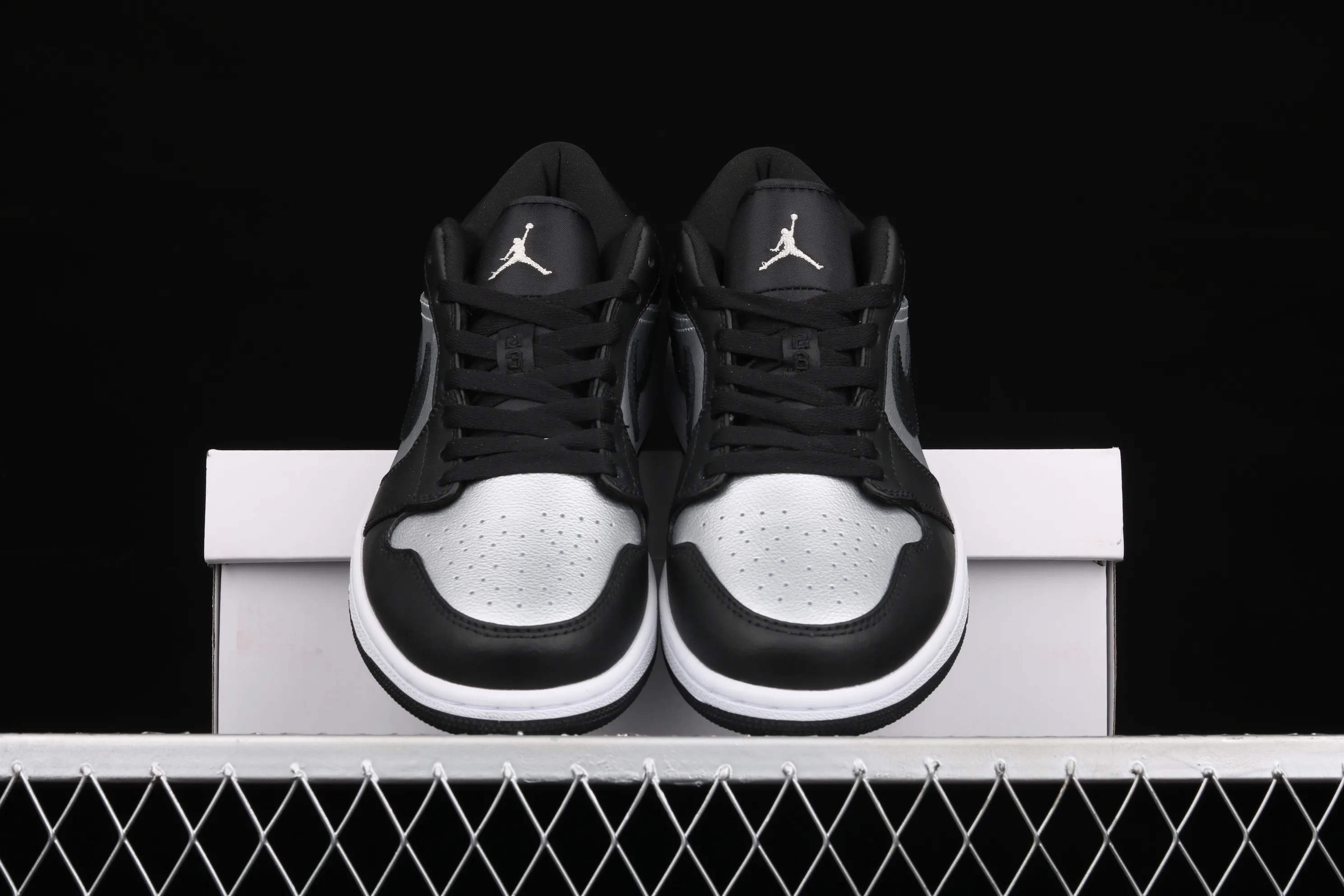 All categories Air Jordan Jordan series basketball shoes Air Jordan 1 Low X version Air Jordan 1 Low AJ1 Joe 1 low top black silver cultural and leisure sports shoes DA5551-001